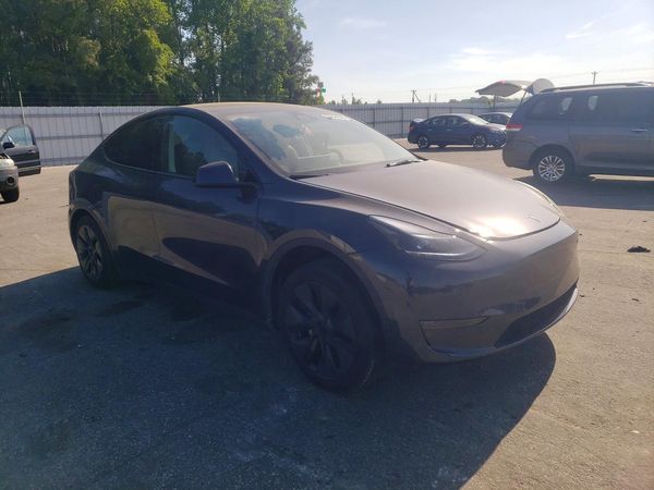 2025 TESLA MODEL Y