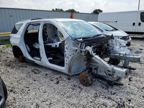 2018 CHEVROLET TRAVERSE LT — Passenger 3/4