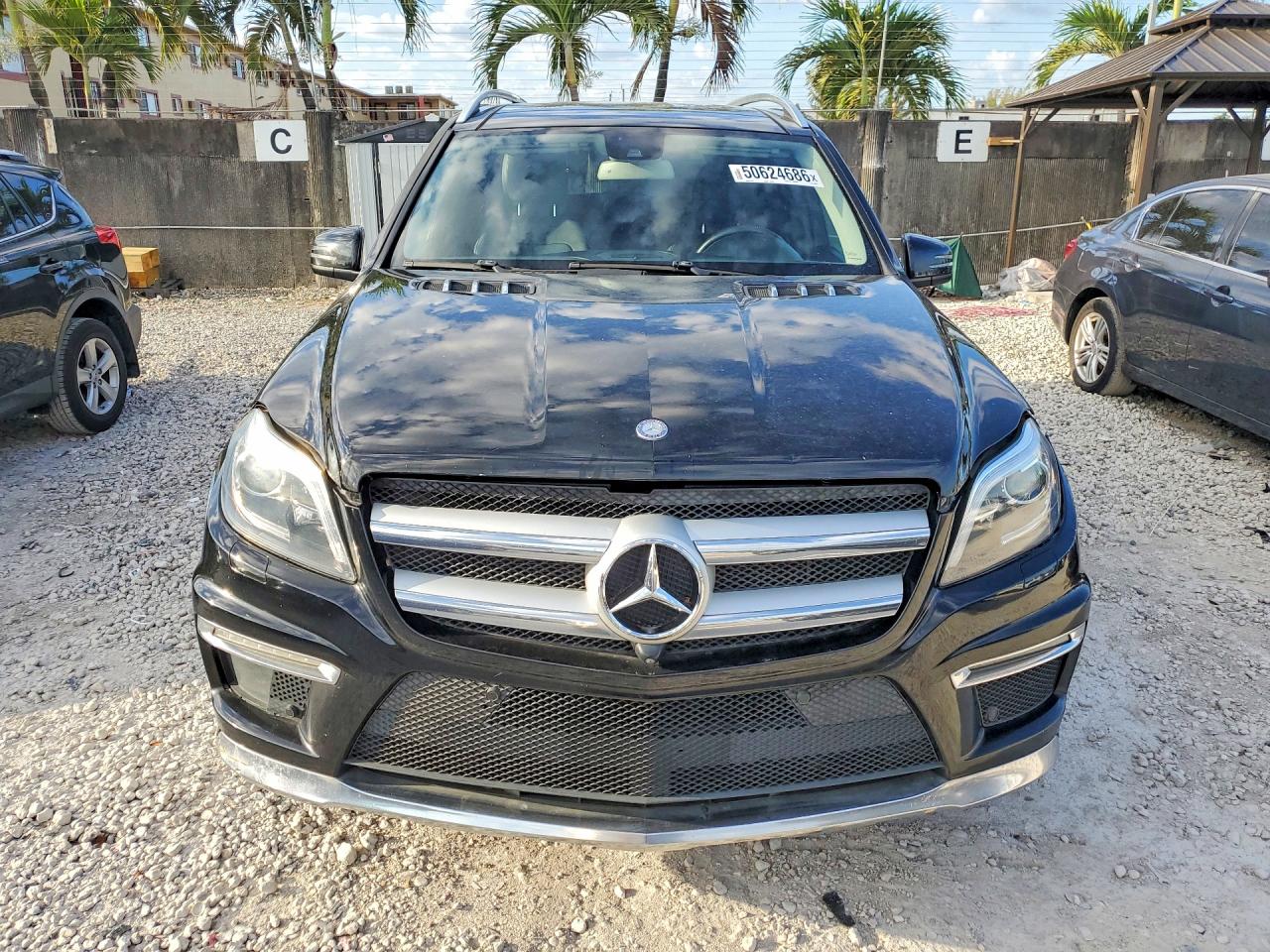 2015 MERCEDES-BENZ GL GL550 4MATIC