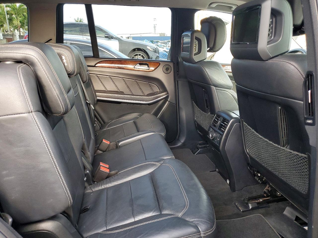 2015 MERCEDES-BENZ GL GL550 4MATIC