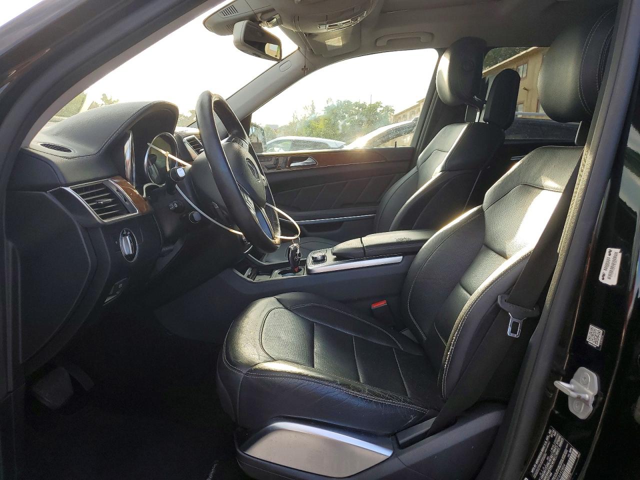 2015 MERCEDES-BENZ GL GL550 4MATIC
