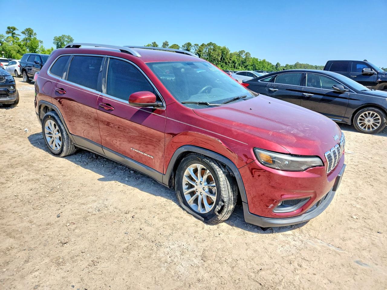 2019 JEEP CHEROKEE LATITUDE FWD
