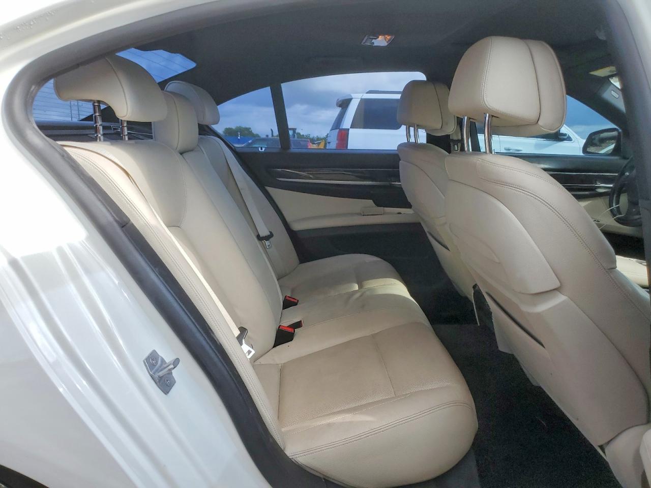 2014 BMW 740
