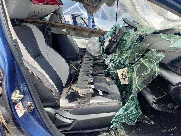 2020 SUBARU CROSSTREK Limited+ES+BSD+NAVI — DENT
