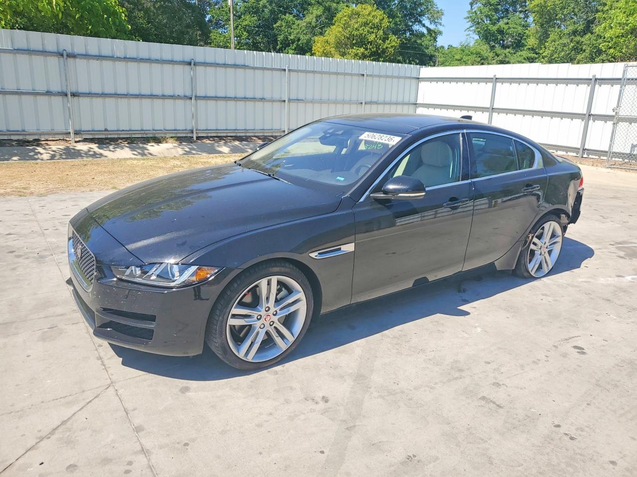 2018 JAGUAR XE Prestige
