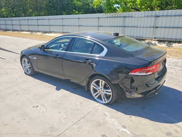2018 JAGUAR XE Prestige
