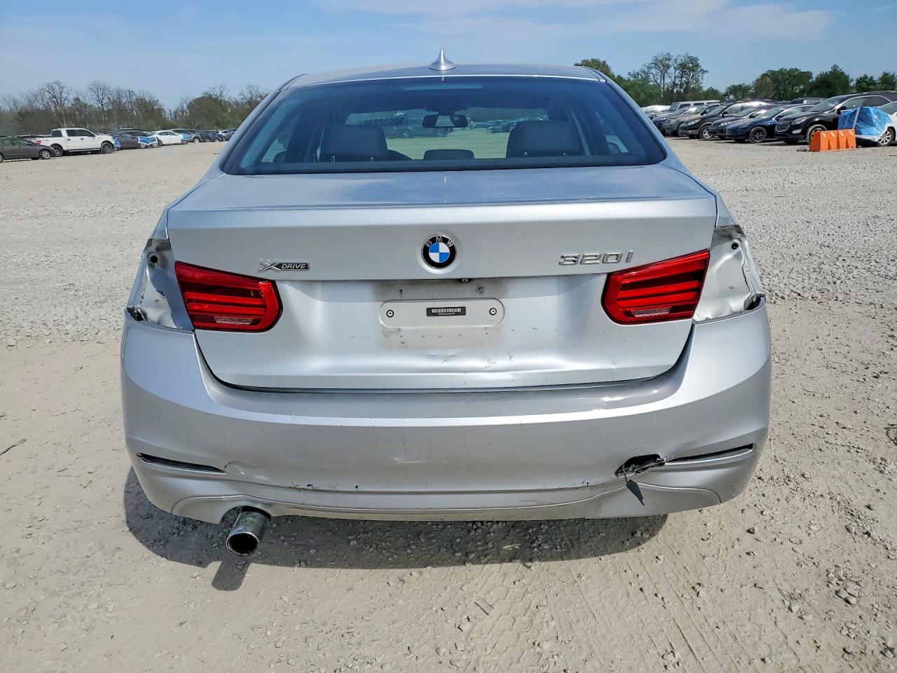 2018 BMW 320