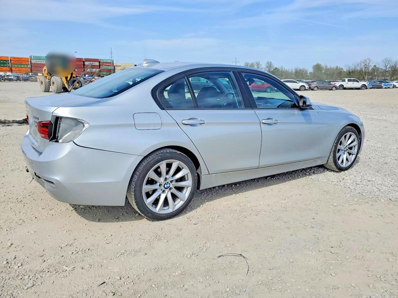2018 BMW 320