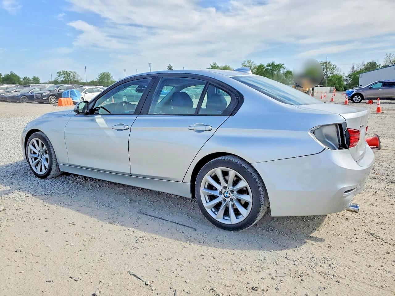 2018 BMW 320