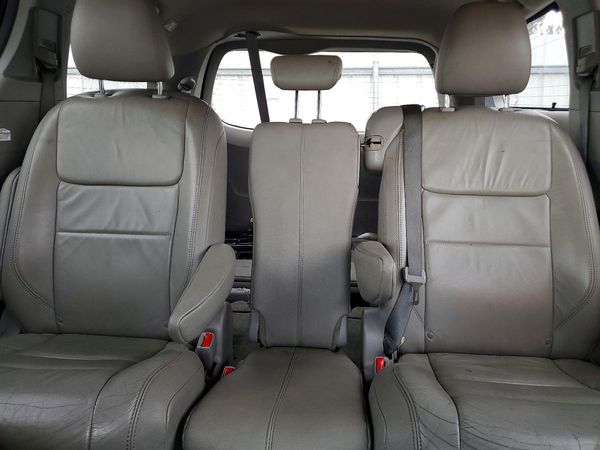 2016 TOYOTA SIENNA