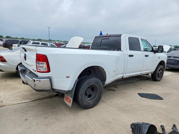 2024 RAM 3500 TRADESMAN CREW CAB 4X4