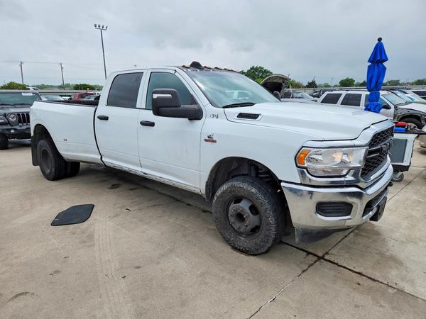2024 RAM 3500 TRADESMAN CREW CAB 4X4