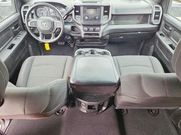 2024 RAM 3500 TRADESMAN CREW CAB 4X4