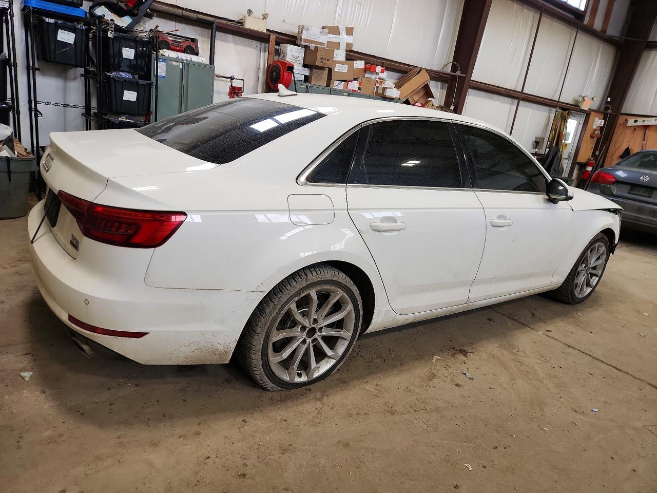 2017 AUDI A4 2.0T QUATTRO 4DR