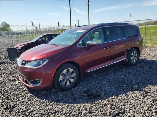 2017 CHRYSLER PACIFICA