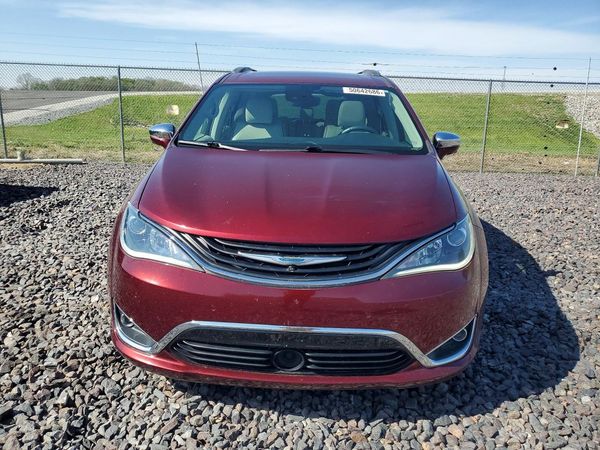 2017 CHRYSLER PACIFICA