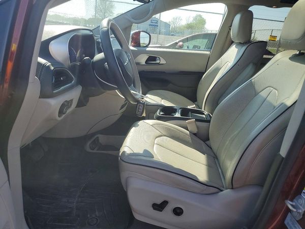 2017 CHRYSLER PACIFICA