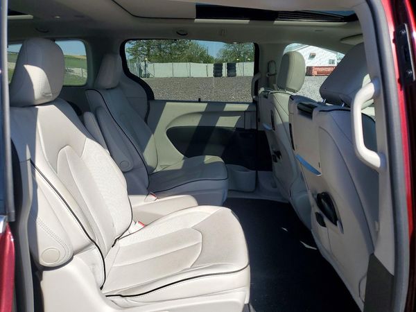 2017 CHRYSLER PACIFICA