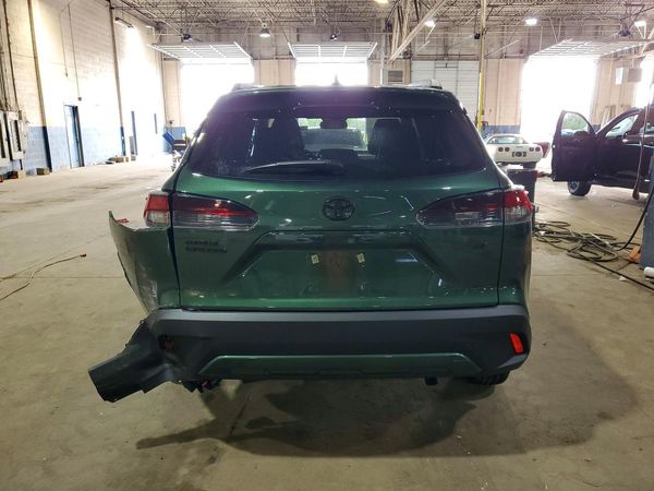 2026 TOYOTA COROLLA CROSS LE