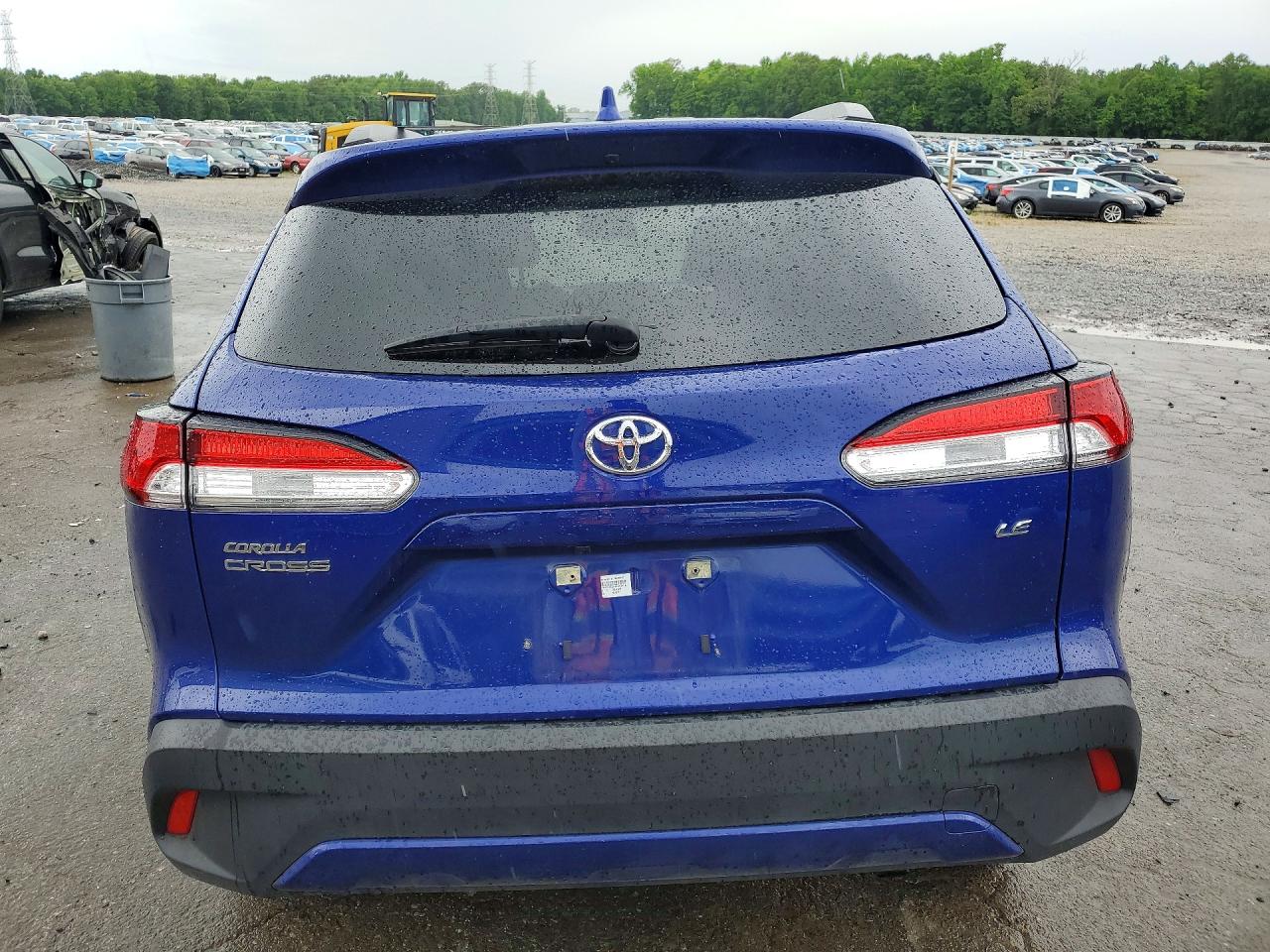 2024 TOYOTA COROLLA CROSS LE