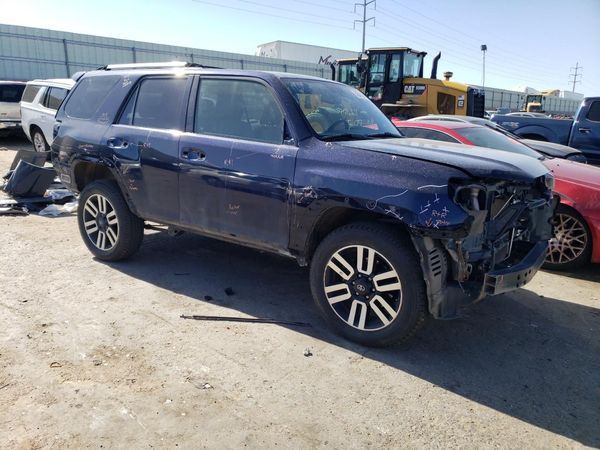 2014 TOYOTA 4RUNNER Base — Passenger 3/4