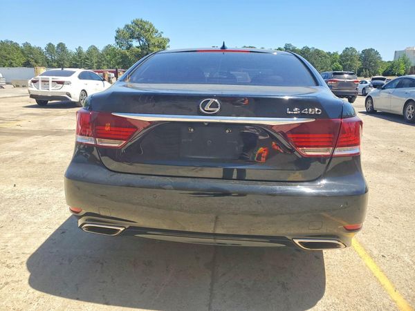 2016 LEXUS LS 460