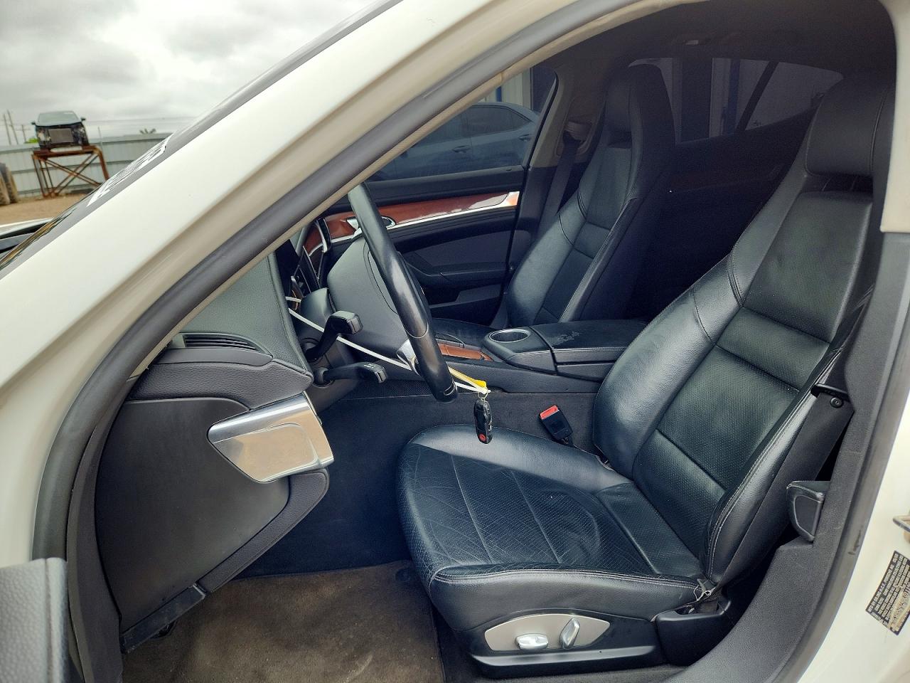 2011 PORSCHE PANAMERA Base (2WD), 4 (4WD)