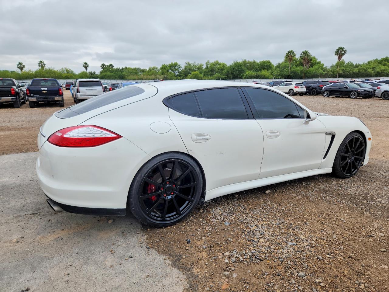 2011 PORSCHE PANAMERA Base (2WD), 4 (4WD)