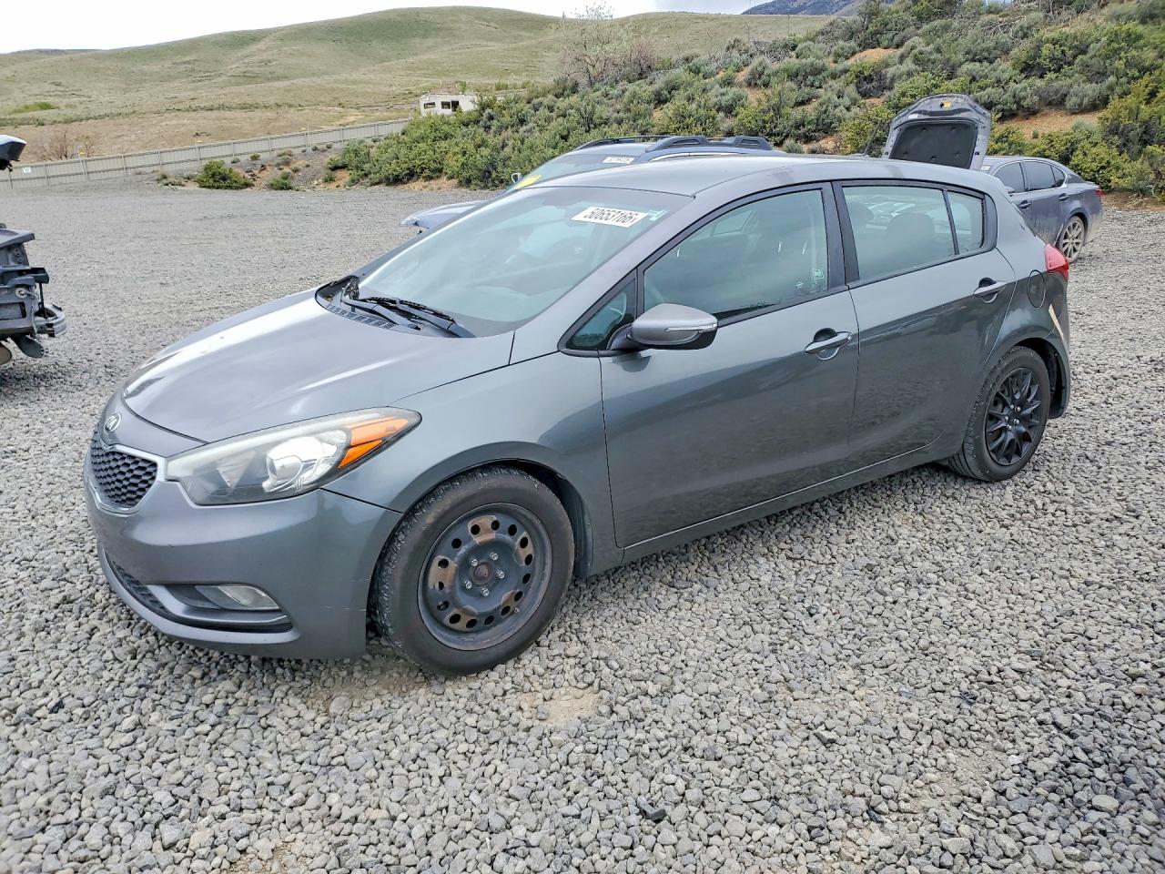 2016 KIA FORTE5 GL (Middle-Low Grade)
