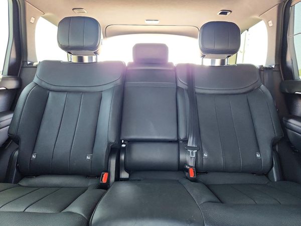2023 LAND ROVER RANGE ROVER SE