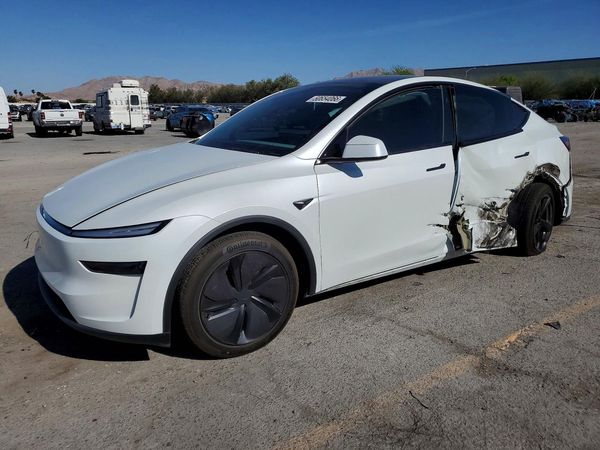 2026 TESLA MODEL Y