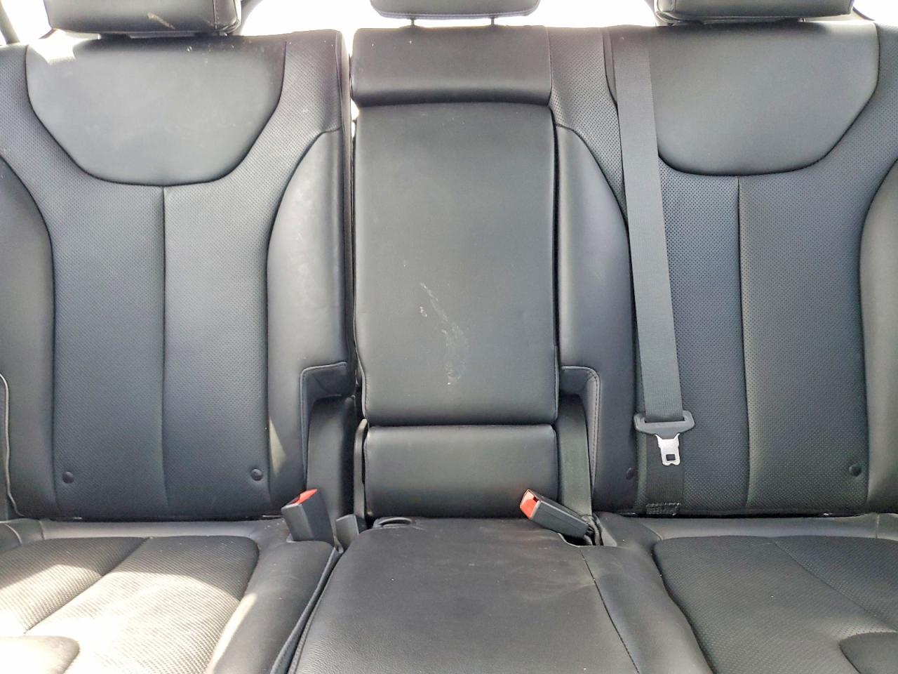 2022 HYUNDAI SANTA FE SEL w/ Premium Pkg