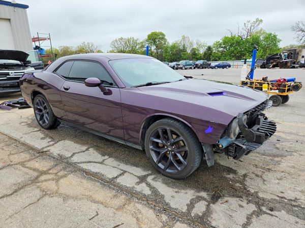 2020 DODGE CHALLENGER SXT