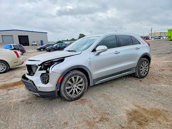2019 CADILLAC XT4 Premium Luxury