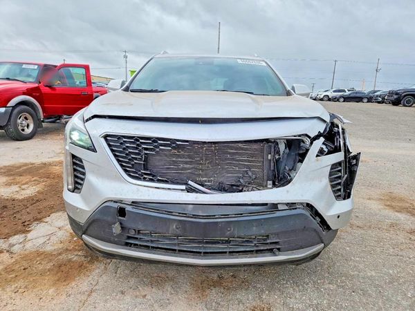 2019 CADILLAC XT4 Premium Luxury