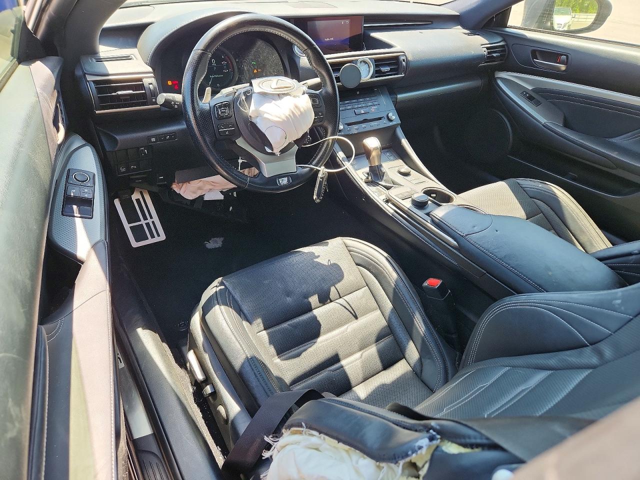 2017 LEXUS RC 200t