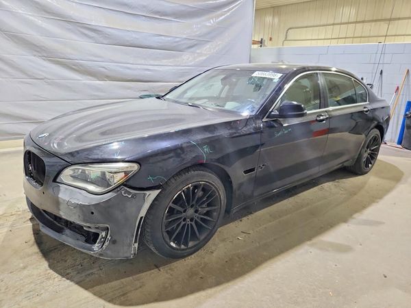 2013 BMW 750