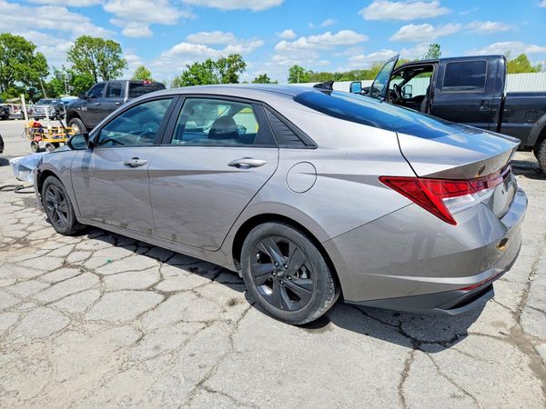 2021 HYUNDAI ELANTRA Blue