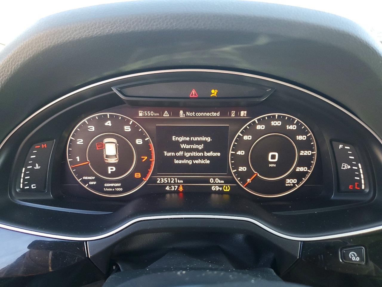 2017 AUDI Q7 quattro Premium Plus