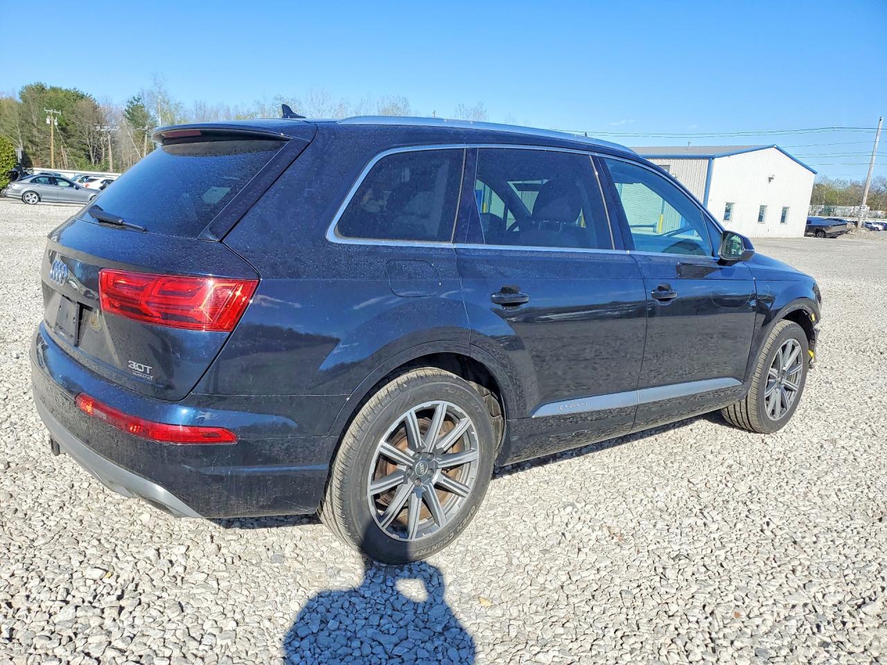2017 AUDI Q7 quattro Premium Plus