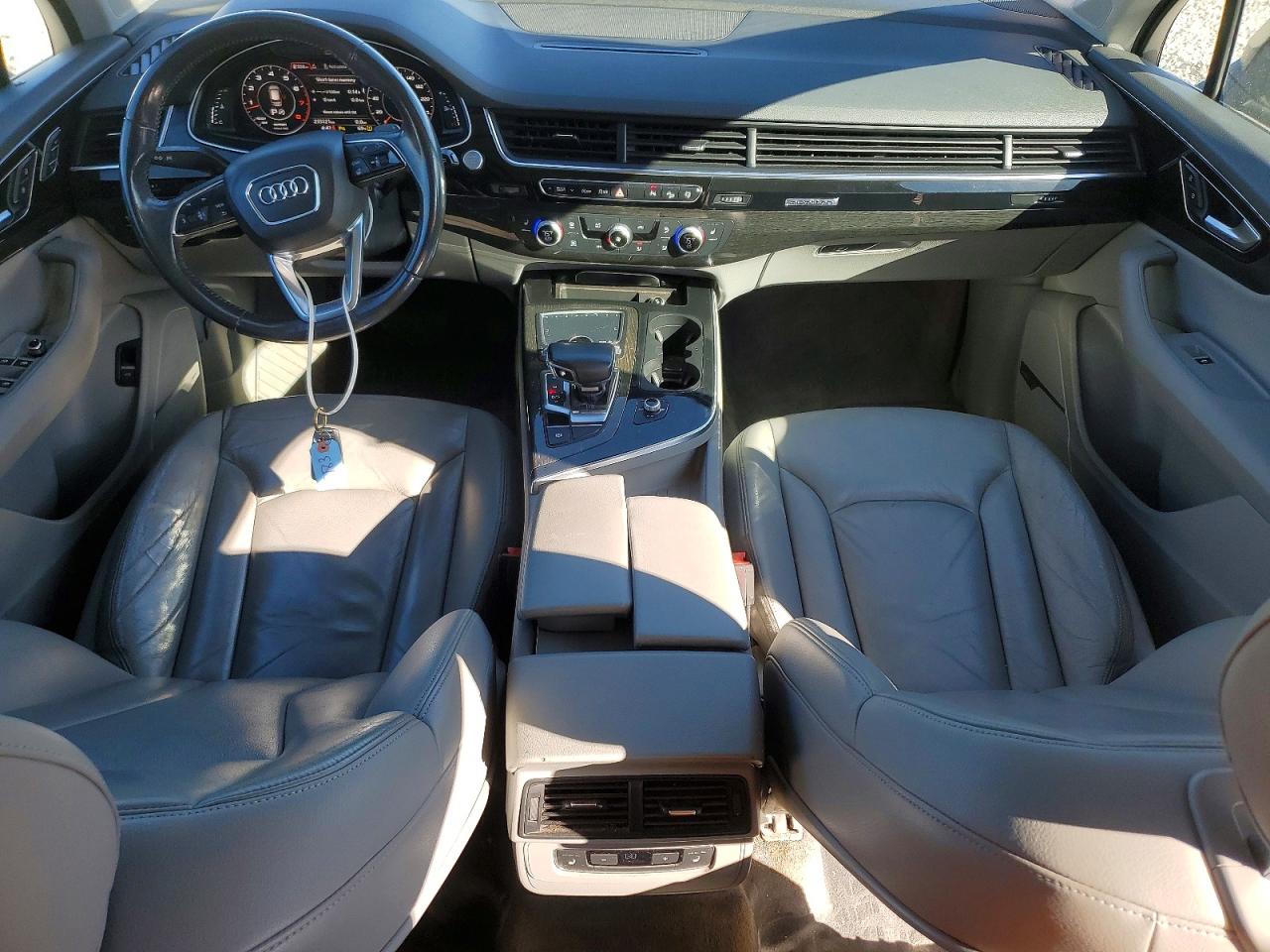2017 AUDI Q7 quattro Premium Plus