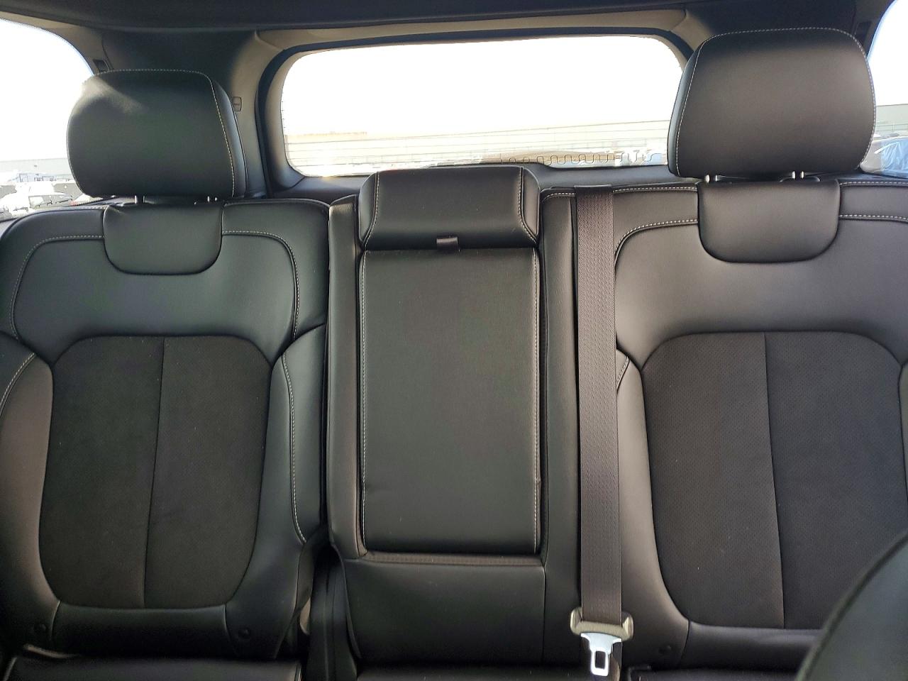 2025 JEEP GRAND CHEROKEE Laredo, Altitude