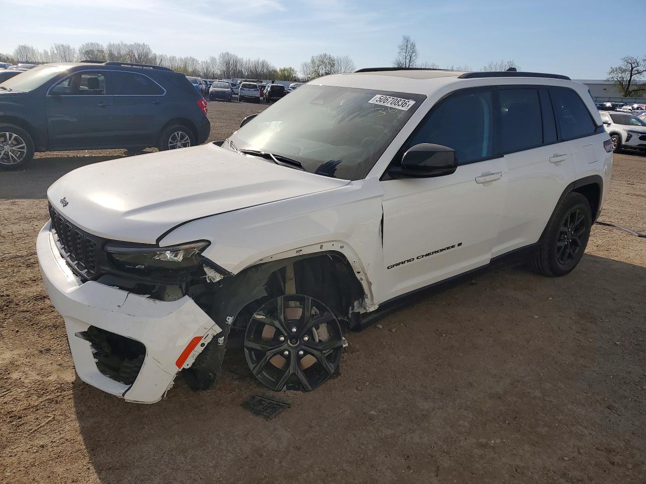 2025 JEEP GRAND CHEROKEE Laredo, Altitude