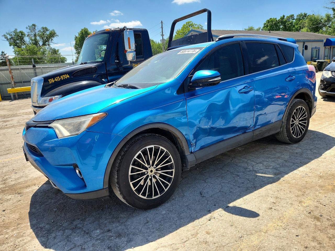 2017 TOYOTA RAV4 XLE