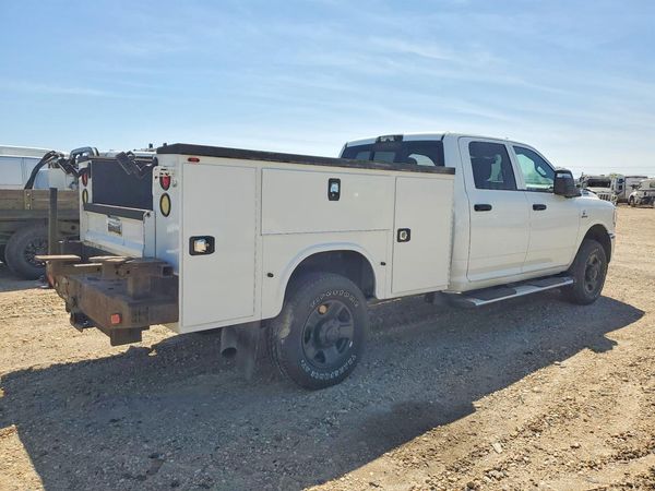 2023 RAM 3500 TRADESMAN CREW CAB 4X4