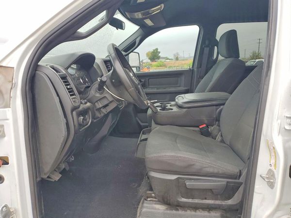 2023 RAM 3500 TRADESMAN CREW CAB 4X4