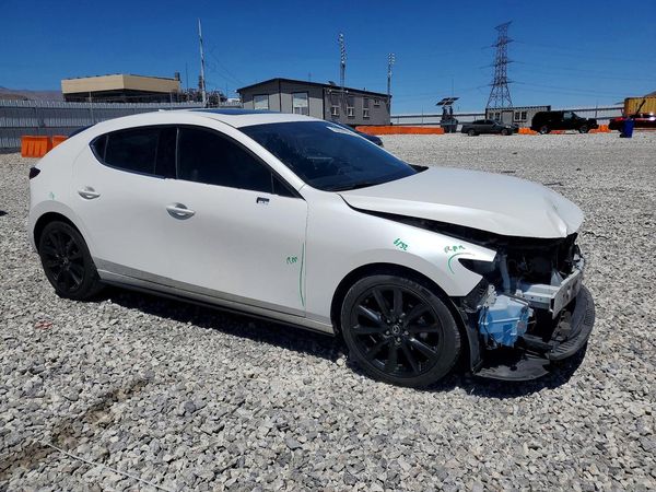 2021 MAZDA 3