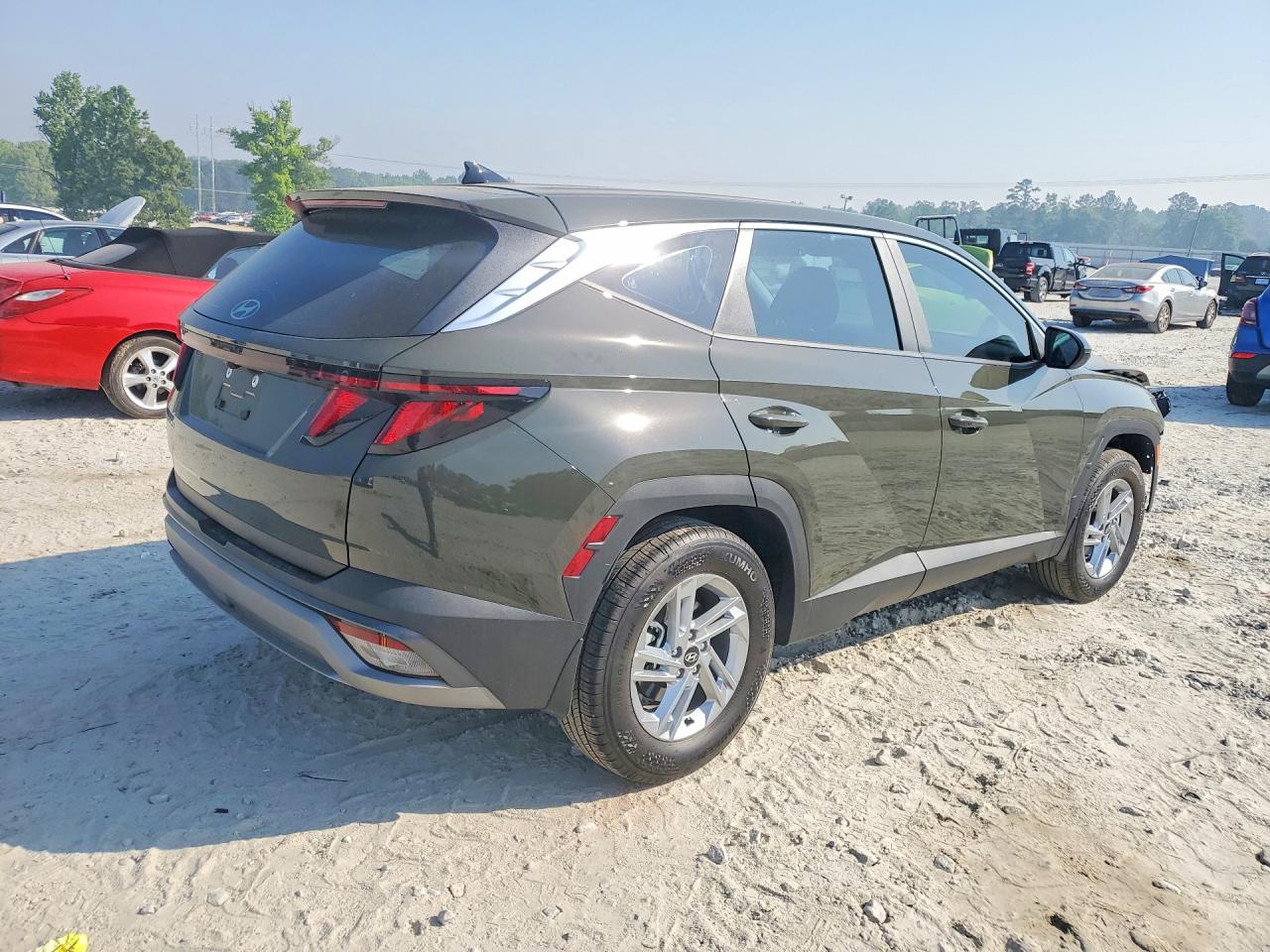 2026 HYUNDAI TUCSON SE