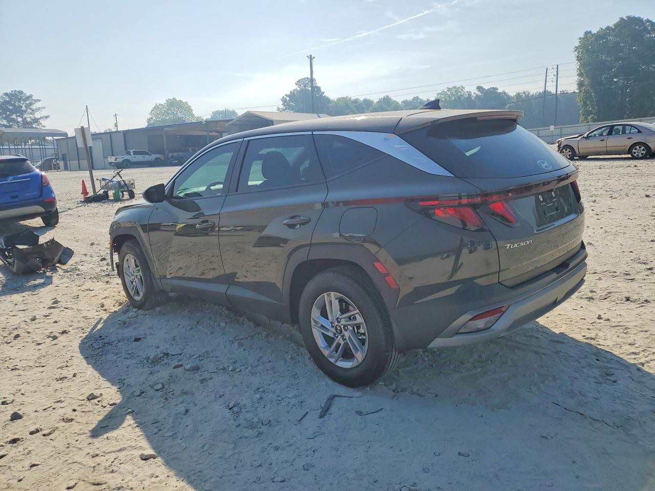 2026 HYUNDAI TUCSON SE