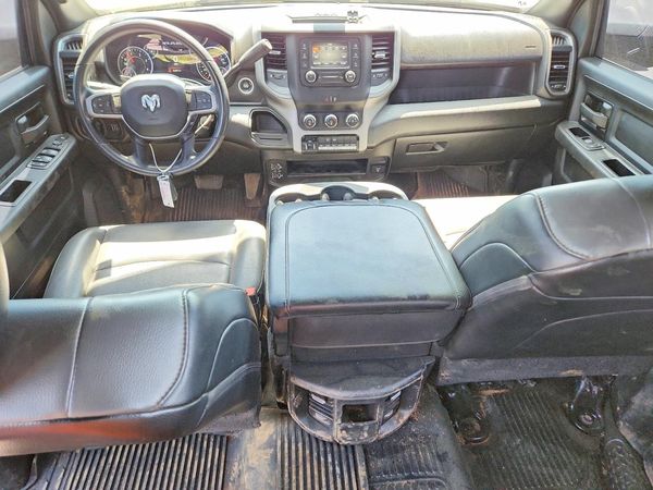 2024 RAM 3500 CREW CAB CHASSIS 4X4